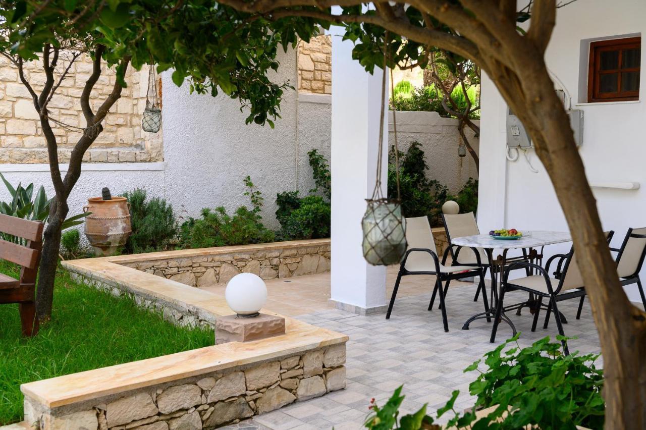 Anthos Apartments プラキアス エクステリア 写真