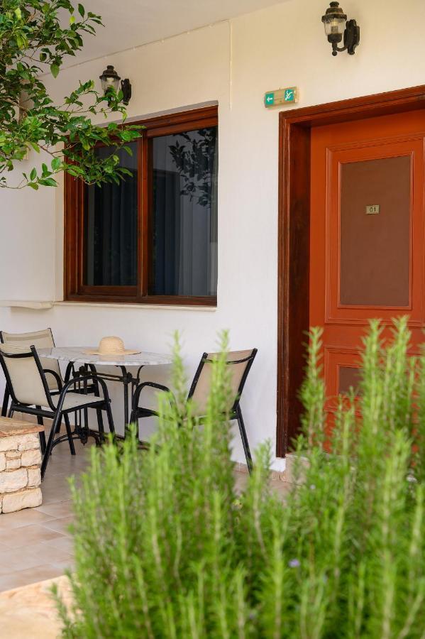 Anthos Apartments プラキアス エクステリア 写真